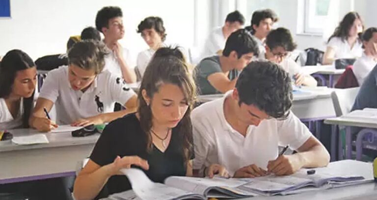 duzcedeki-okulda-afganistani-hatirlatan-kosullar-1XjQj4w1.jpg
