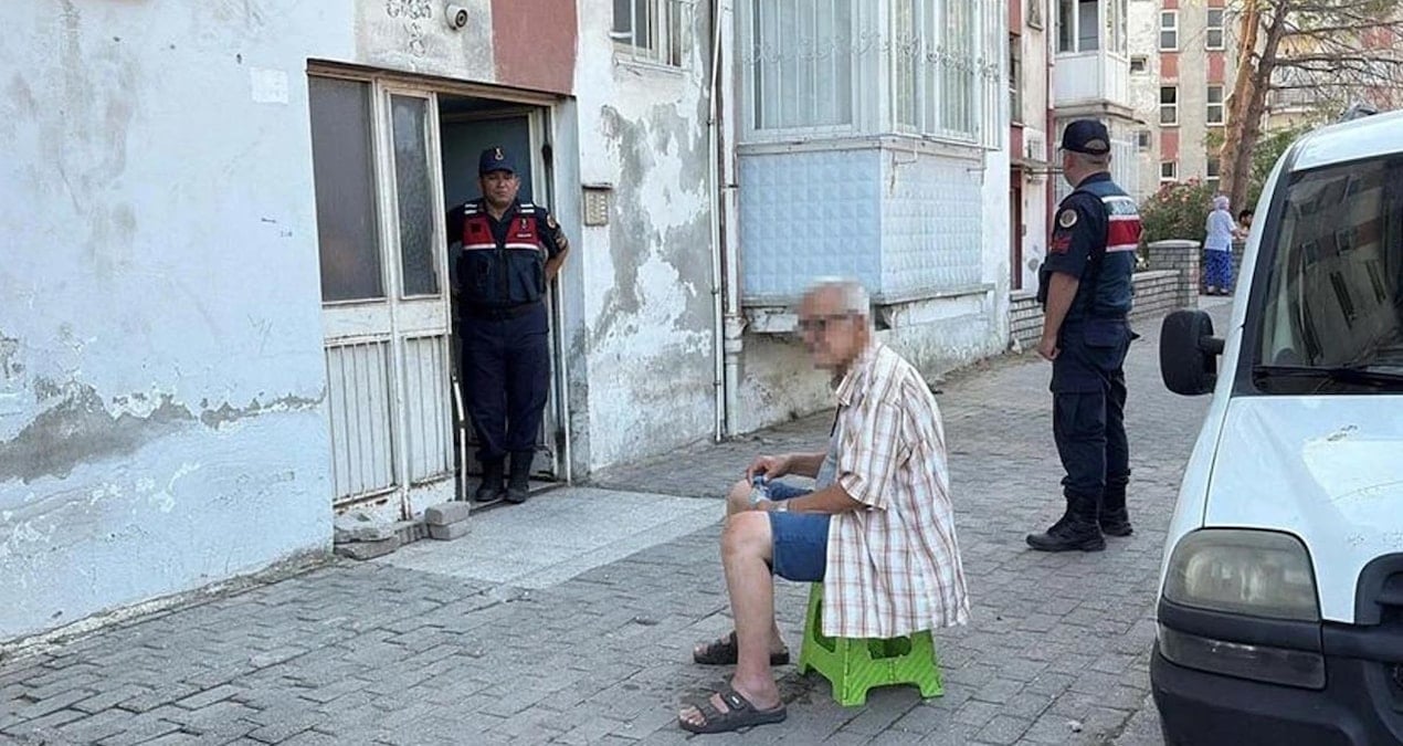 beypazarinda durdurulan aractan silah ve mermi cikti AxD3lAGX