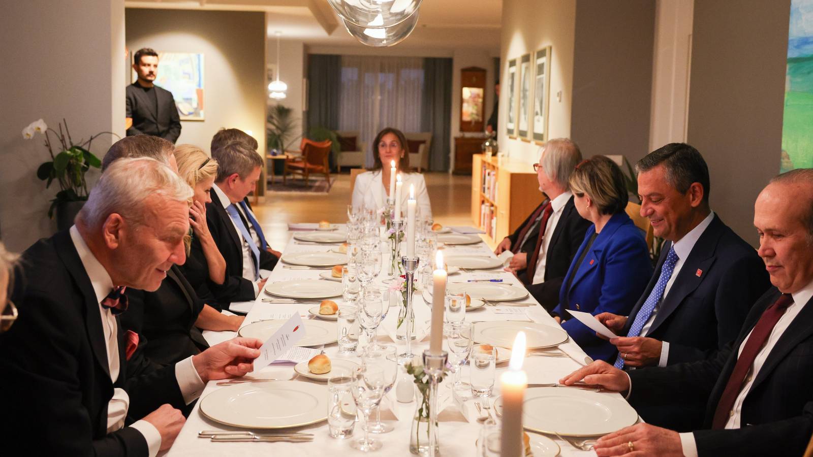 chp lideri ozel buyukelcilerle bir araya geldi sIHt8bHY