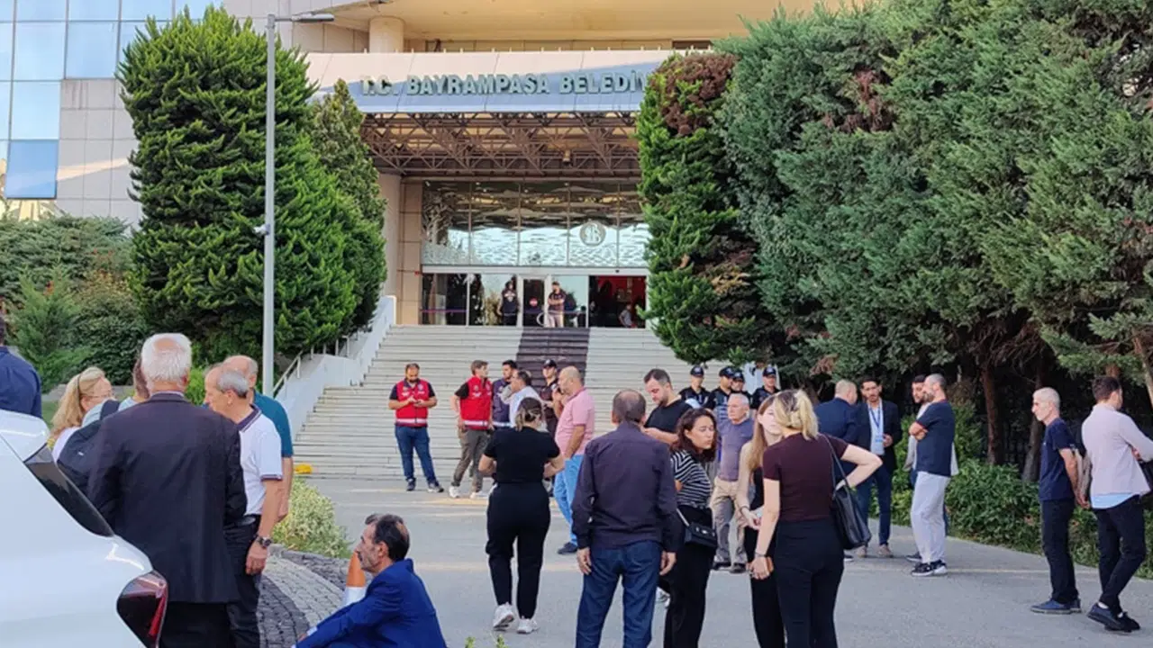 chpden bayrampasa belediyesi operasyonuna pes pese tepki acikca darbe girisimi sandiksiz turkiye hayali x75VPExA