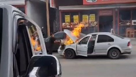 hareket halindeki aracta yangin 5frrUGdR