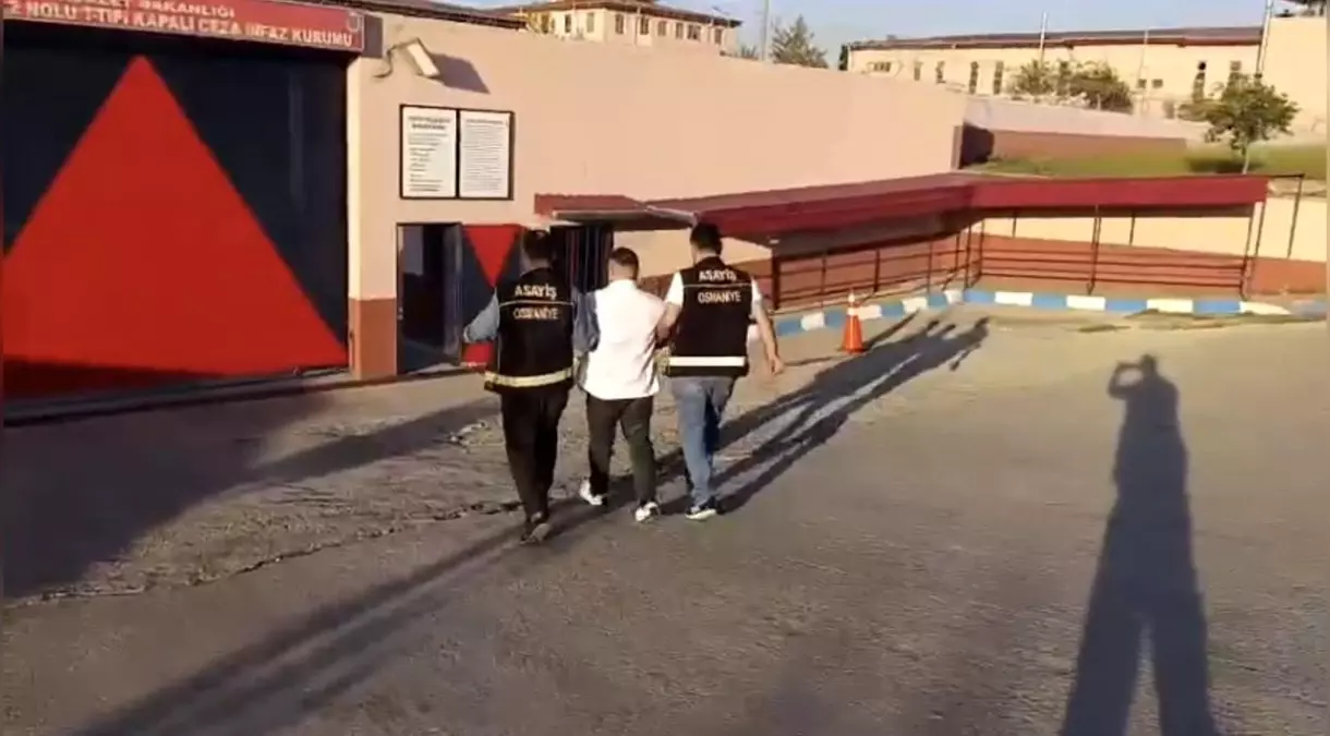 depremde zarar goren araclar piyasaya suruldu WbLRMLzN.jpg