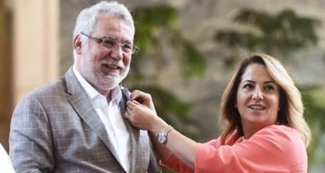 eski akpli torpili anlatti esim vali iken akpliler bana seni ayagindan civiledik diyorlardi JLXOrwa5