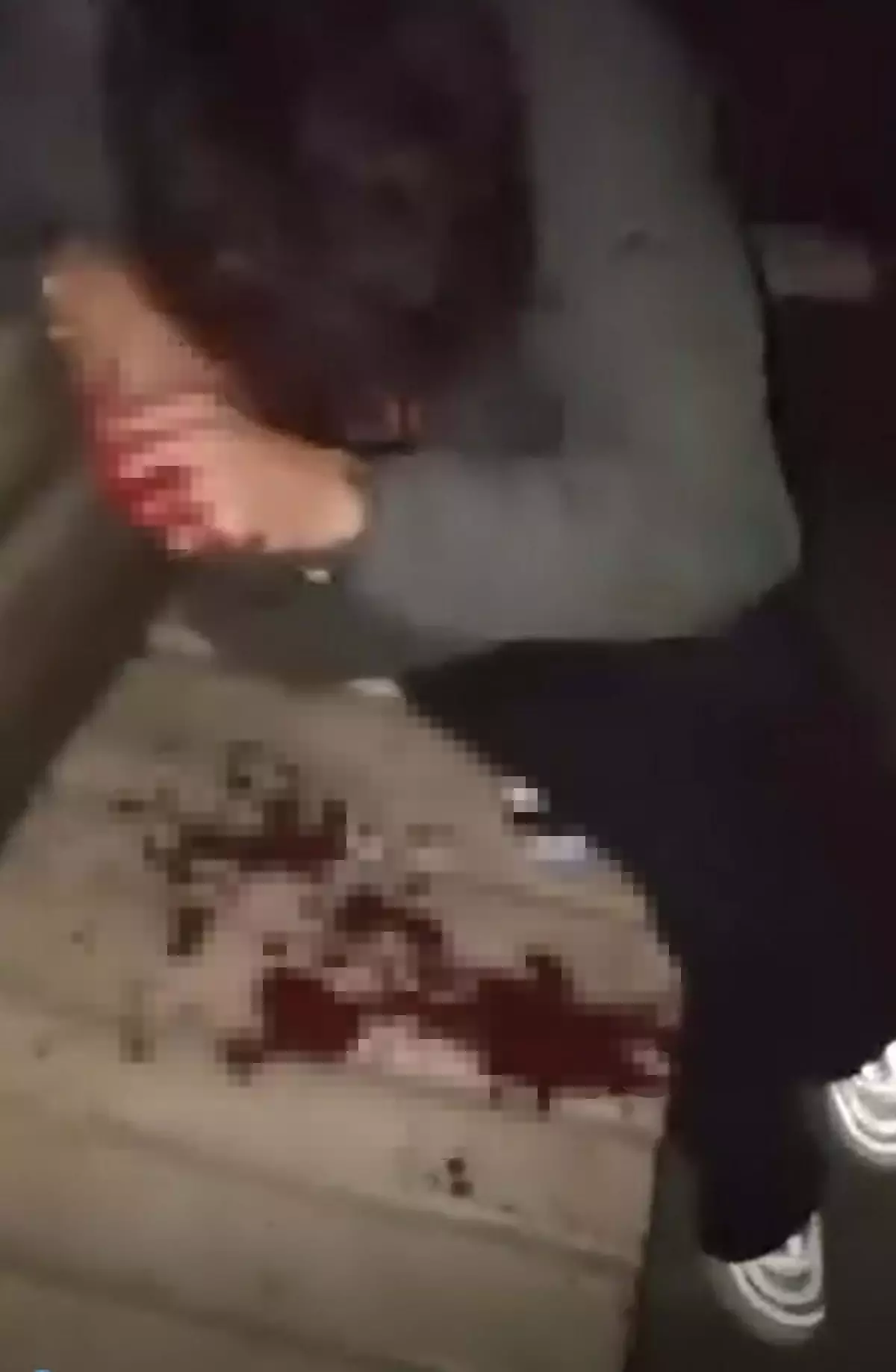 lise ogrencisi okul arkadasini darbetti o anlar kamerada SFhPaZdd