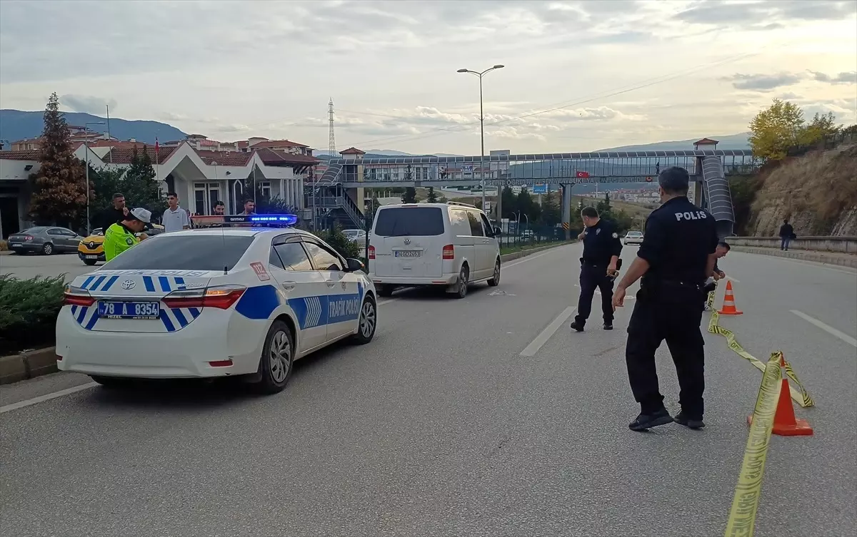 motosiklet kazasi genc kiz hayatini kaybetti hSOUYa3y.jpg