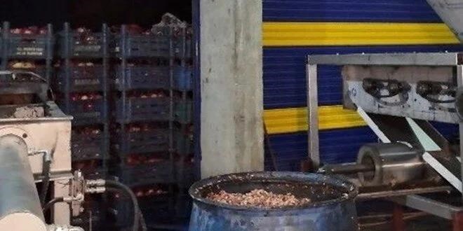 nar eksisi imalathanesinde hijyen skandali 7TvTRq7T.jpg