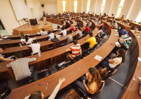 27926869 1750 41c4 a674 aef240410bf8