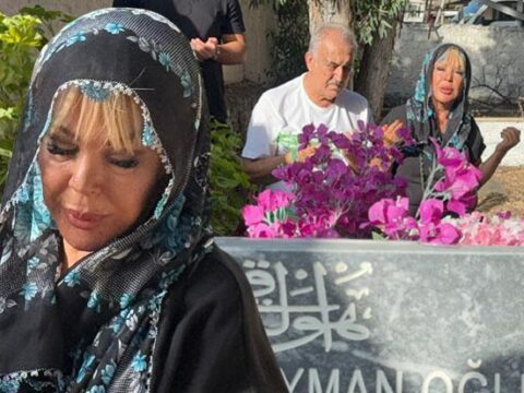 Evlat acisi dinmiyor safiye soyman mezar basinda gozyaslarina boguldu L2BQEhnf